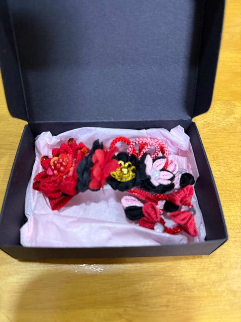 きゃんナナ×イヌフワリ 限定和ロリ風カフェマット＆つまみ細工バレッタのセット