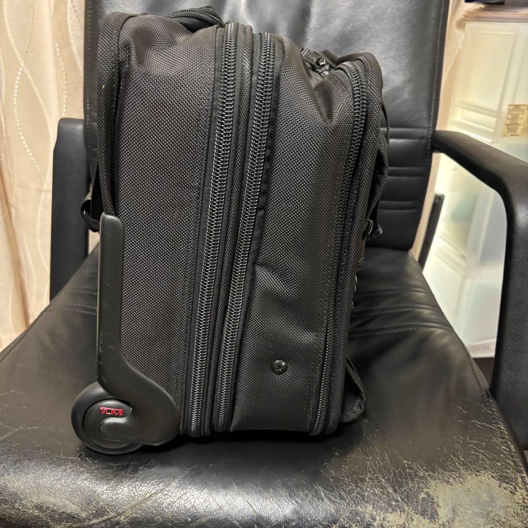 じゅん　TUMI 26103DH 難有り　拡張可　ビジネス 出張 旅行