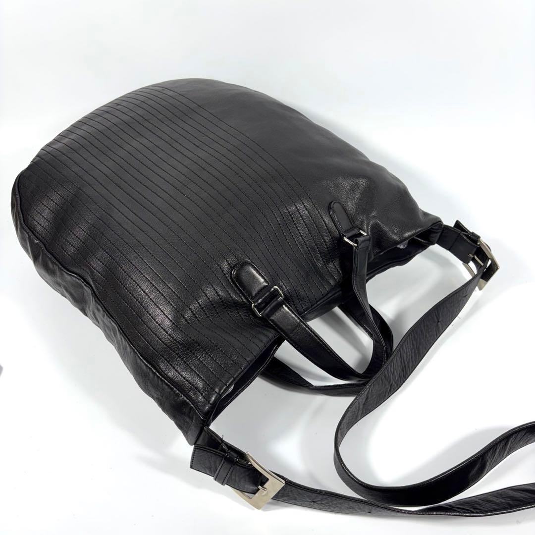 ✨希少 美品✨カワカワ ショルダーバッグ 2way ラウンド レザー A4可 黒