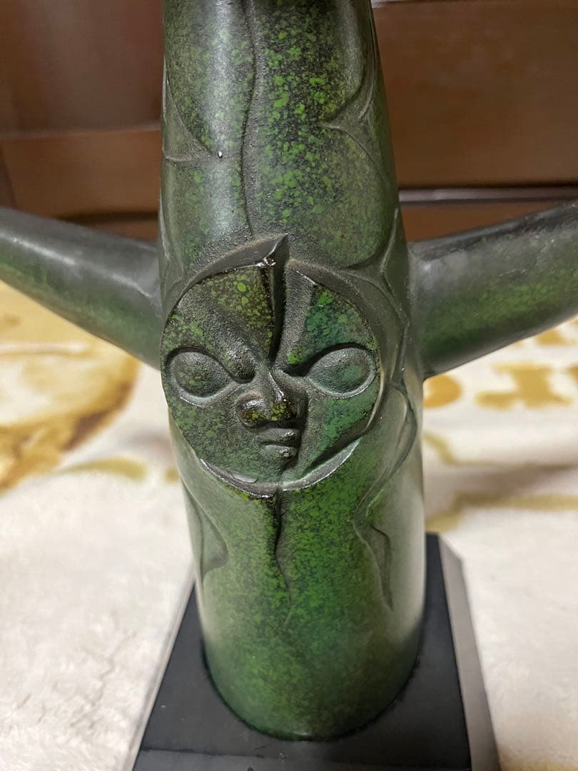 岡本太郎　太陽の塔　ブロンズ像