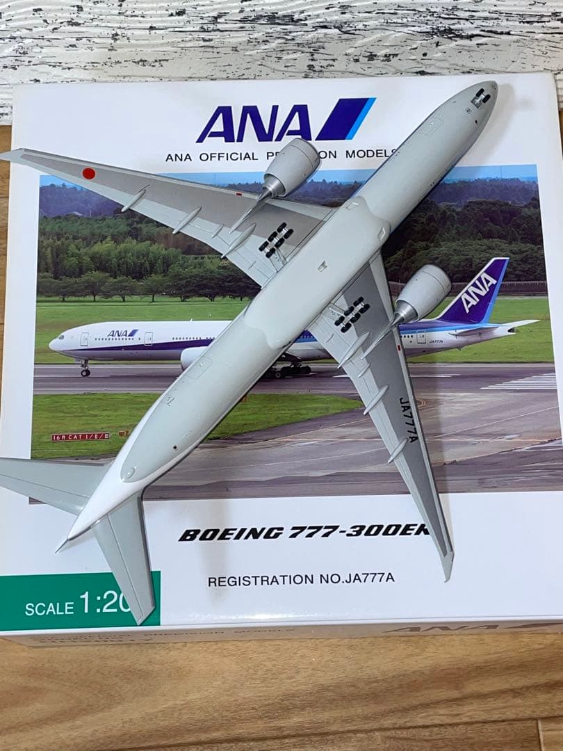 [新品]全日空商事 1/200 B777-300ER ANA NH20017