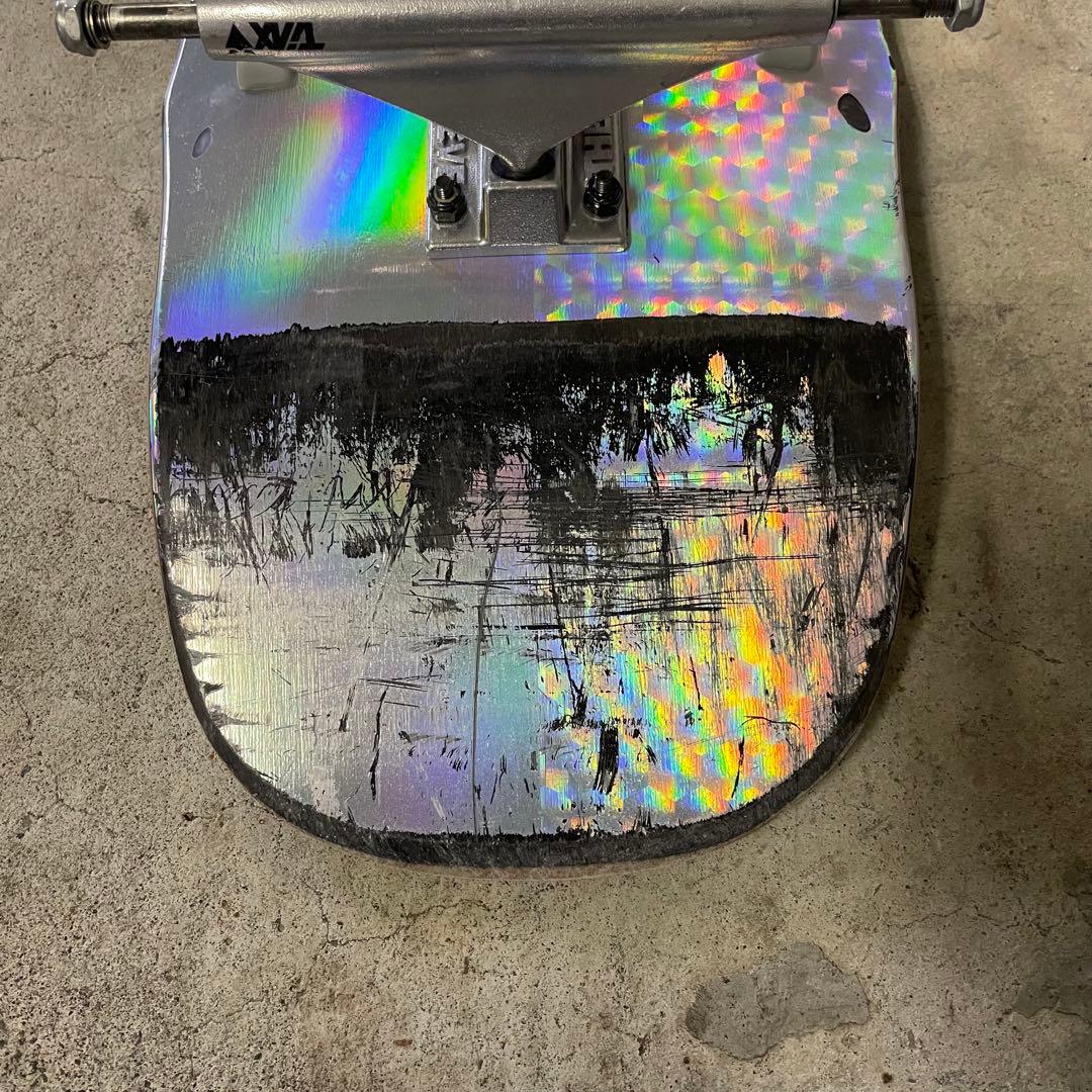 スケボー　MADNESS リフレクターデッキ　THEEVE チタントラック