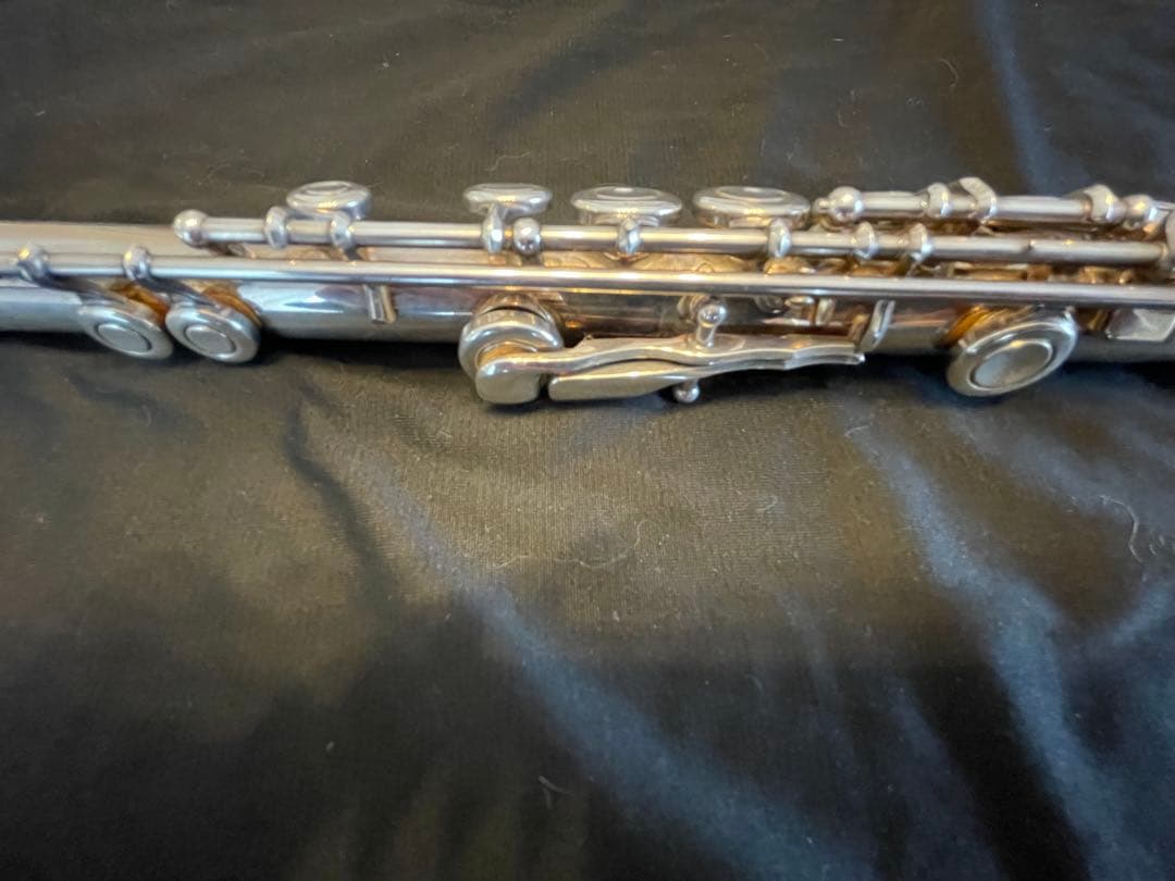 YAMAHA YFL411 銀製フルート ケース付き　調整必要