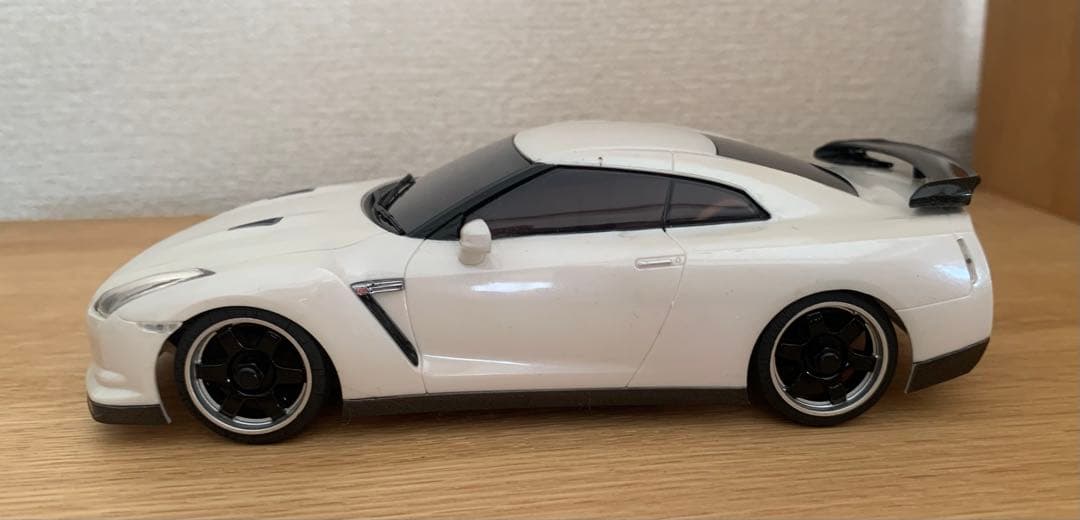 ミニッツ 京商　GT–R ボディー2台