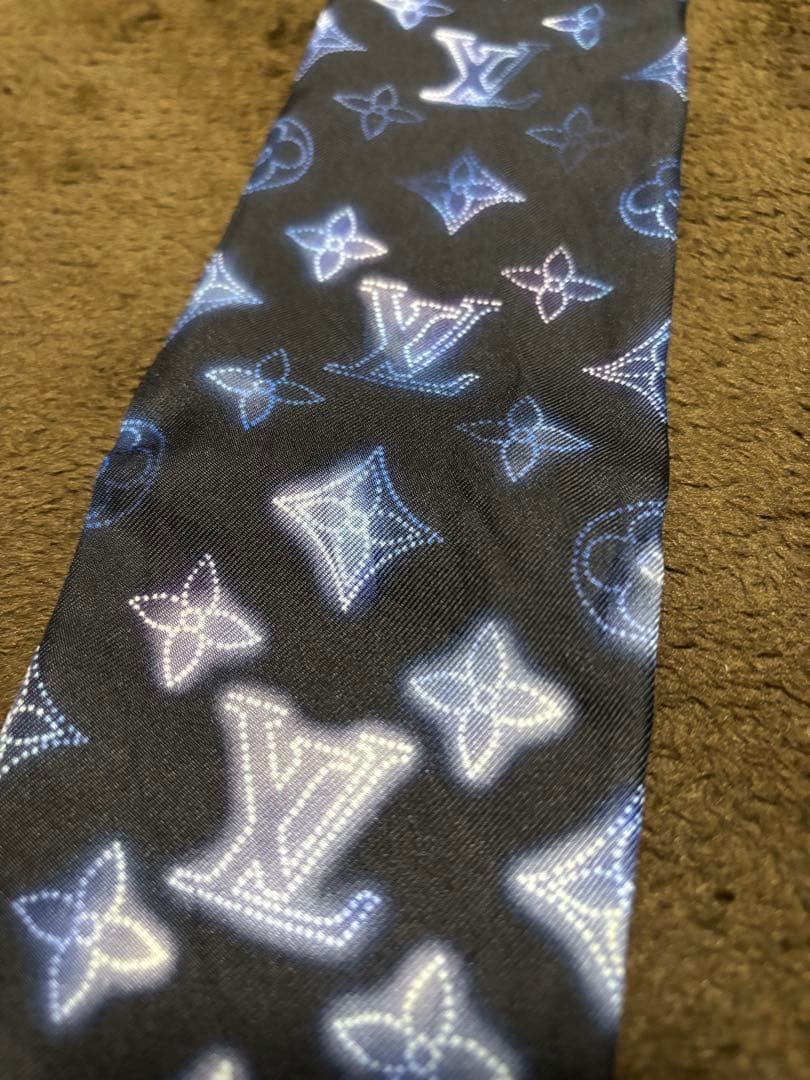 LOUIS VUITTON ルイヴィトン バンドー マヒナ スカーフ