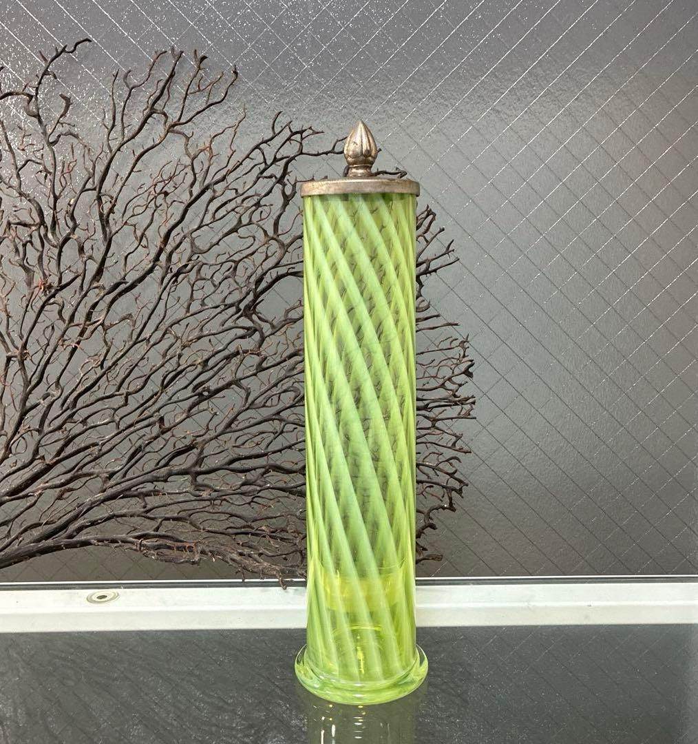 骨董　時代ガラス　希少　黄色乳白色　縞紋　筒型容器　花器　蓋は後付け