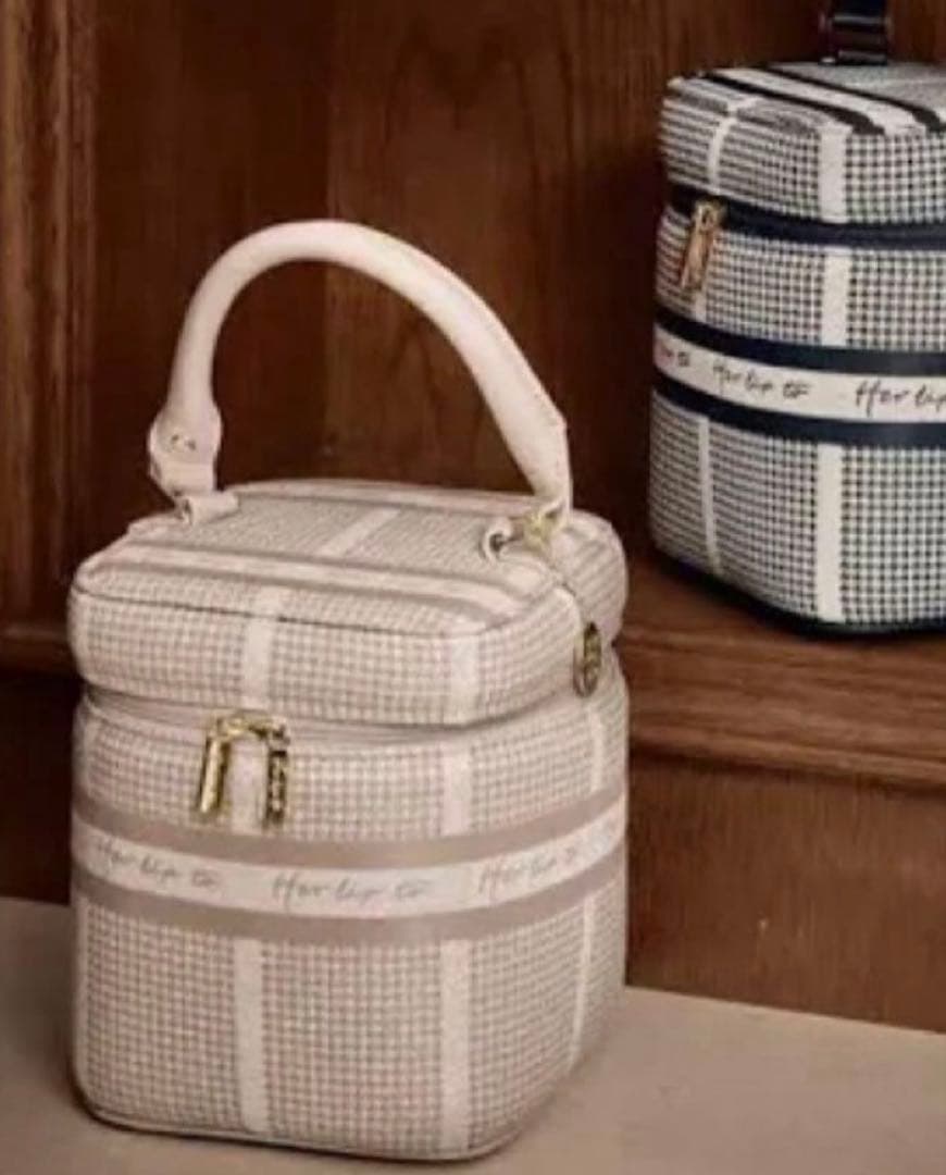 HLT Jacquard Vanity Bag - Herlipto バニティ