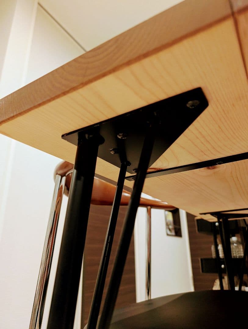 ダイニングテーブル、アイランドテーブル