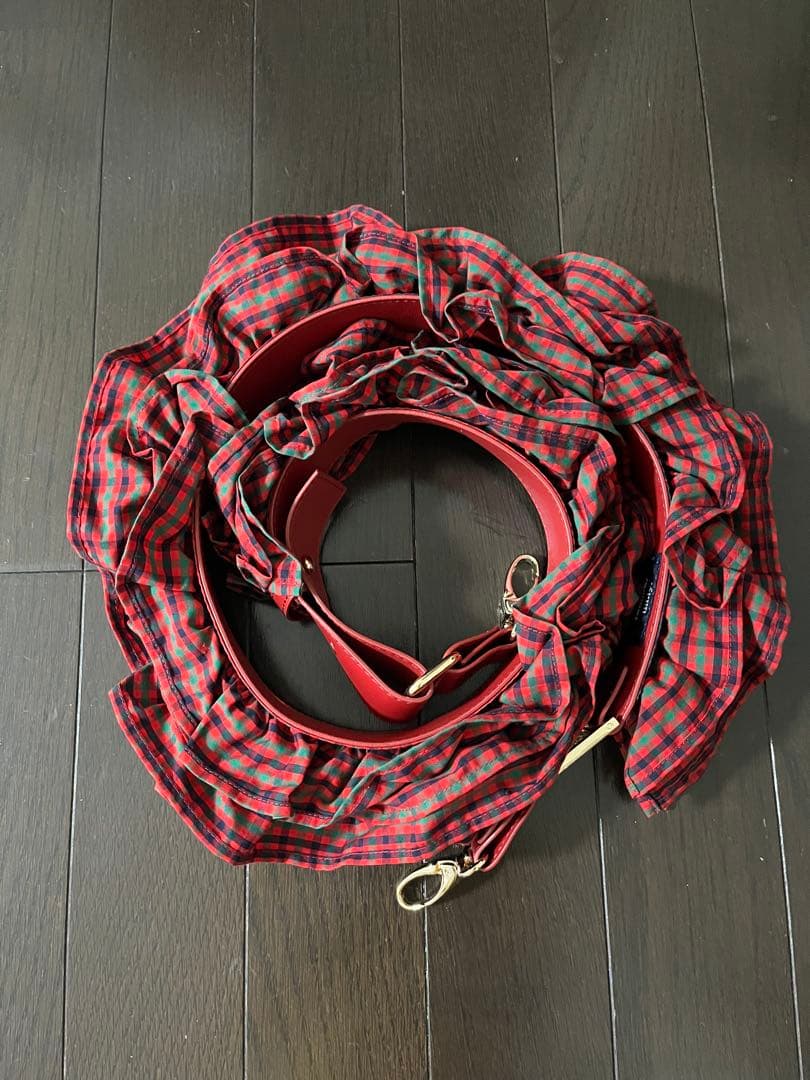 さっこです。♡ファミリア Bibiy ストラップ 赤♡