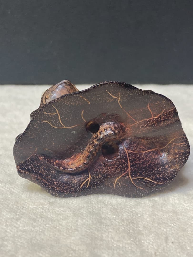 蛙根付  煙草入れ/緒締め/帯留め 彫刻/印籠・提げ物・