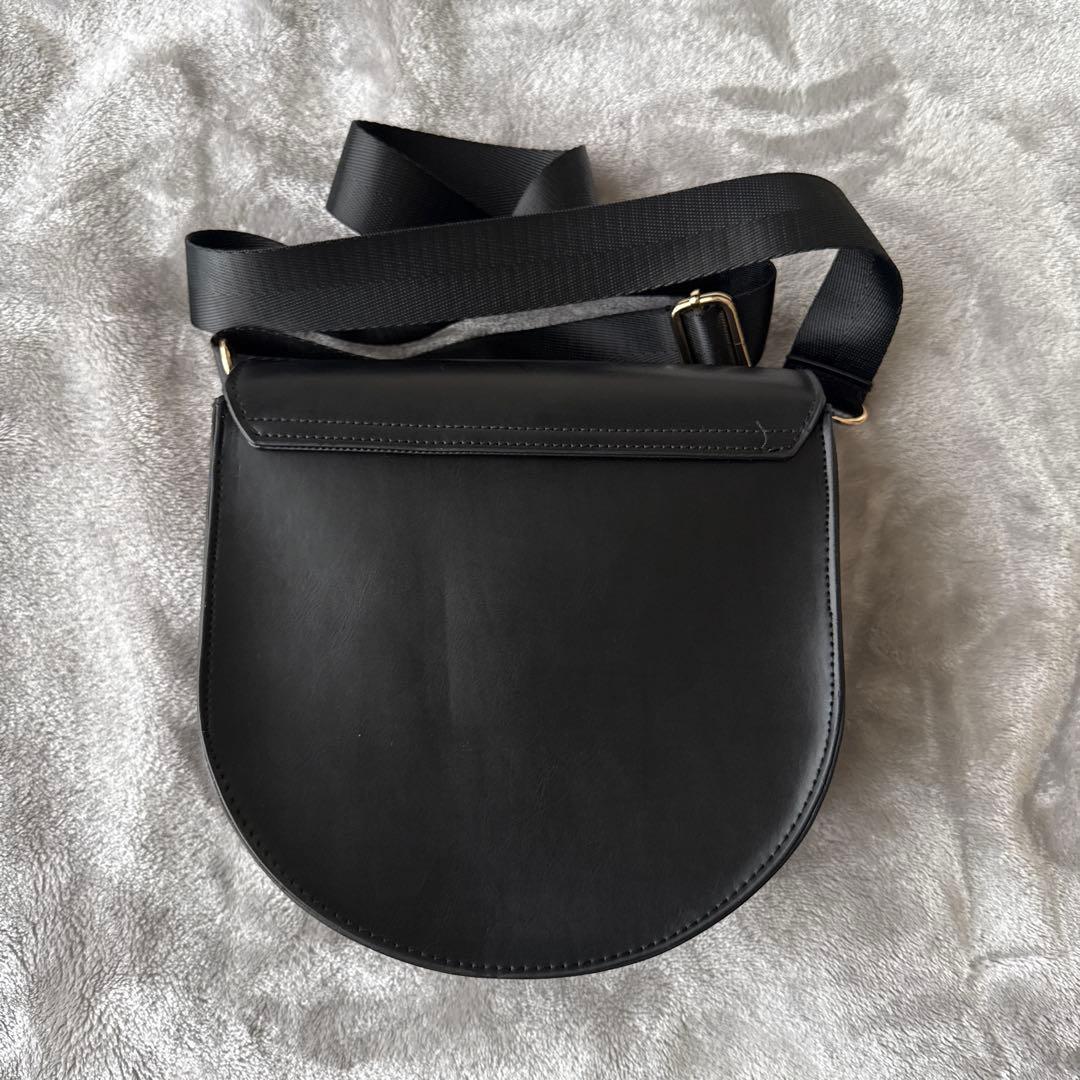 ルシファー　ショルダーバック