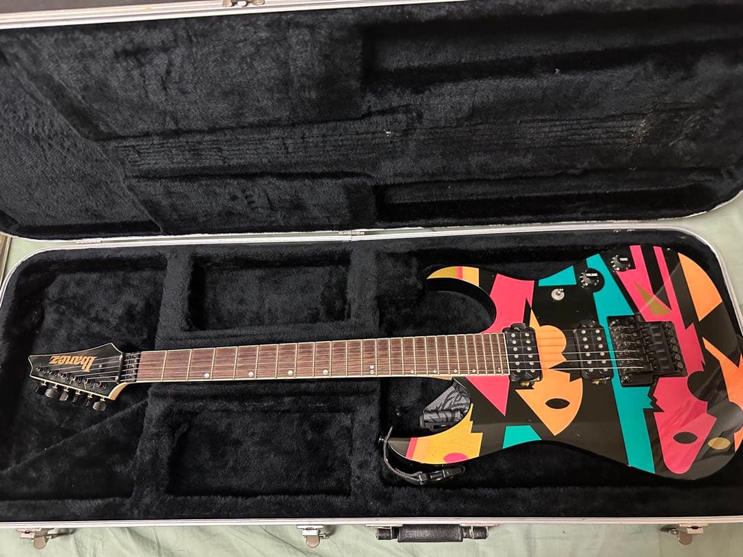 Ibanez JPM100 John Petrucciモデル