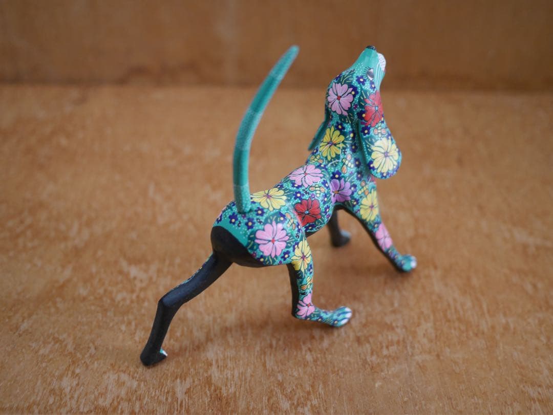 OAXACAN WOOD CARVING オアハカンウッドカービング　イヌ