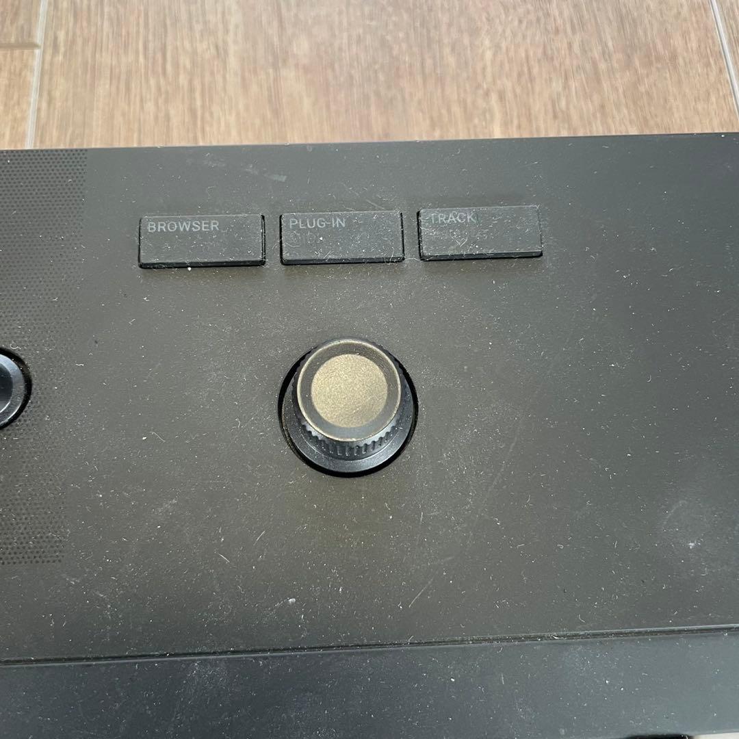 KOMPLETE A49 MIDIキーボード