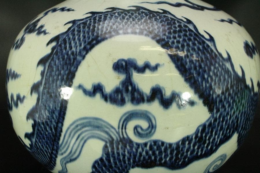 中国美術 青花 纏龍紋 天球瓶 高42cm(LC598)