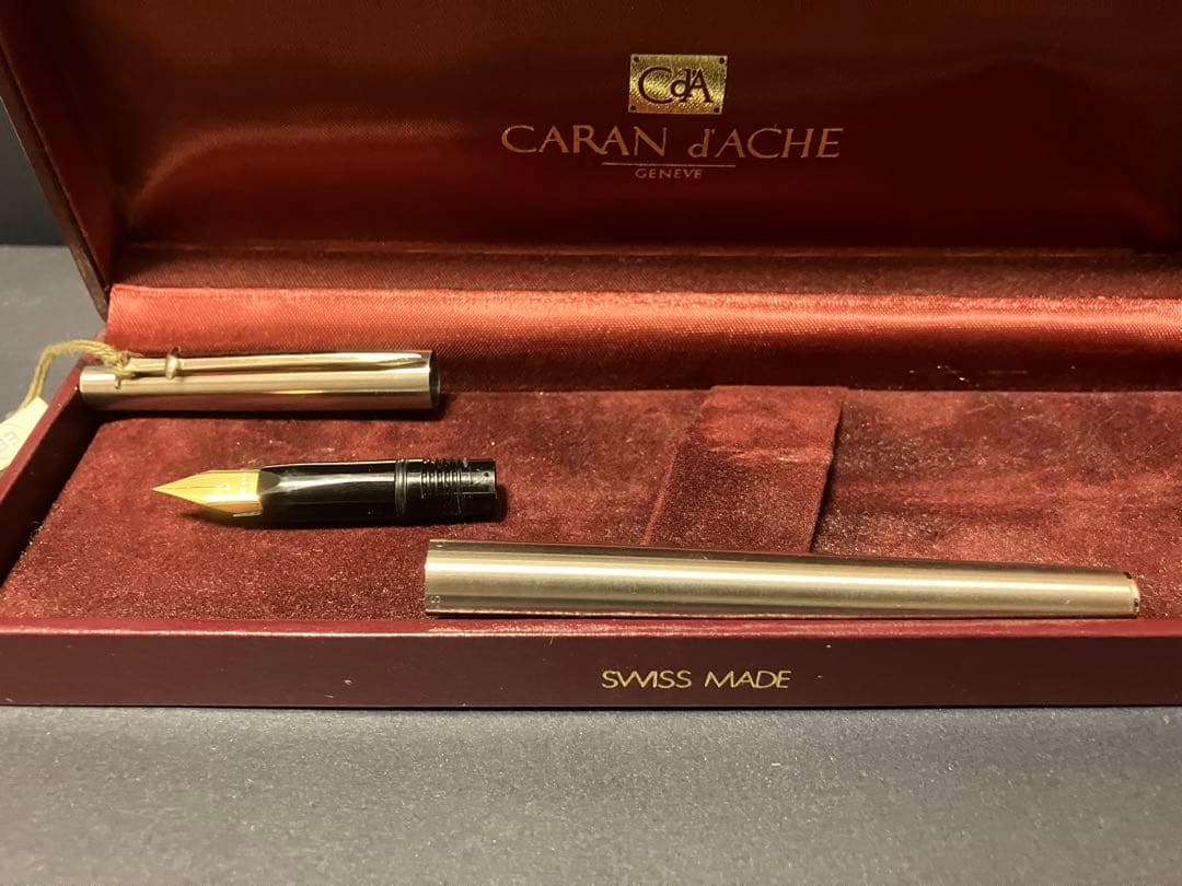【徳川】スイス製 CARAN d'ACHE　万年筆