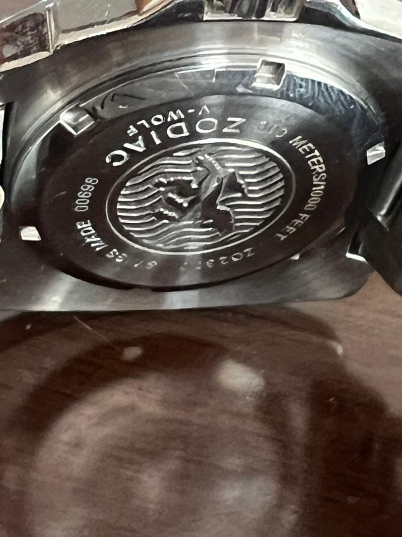 zodiac v-wolf ダイバー　黒文字盤　腕時計