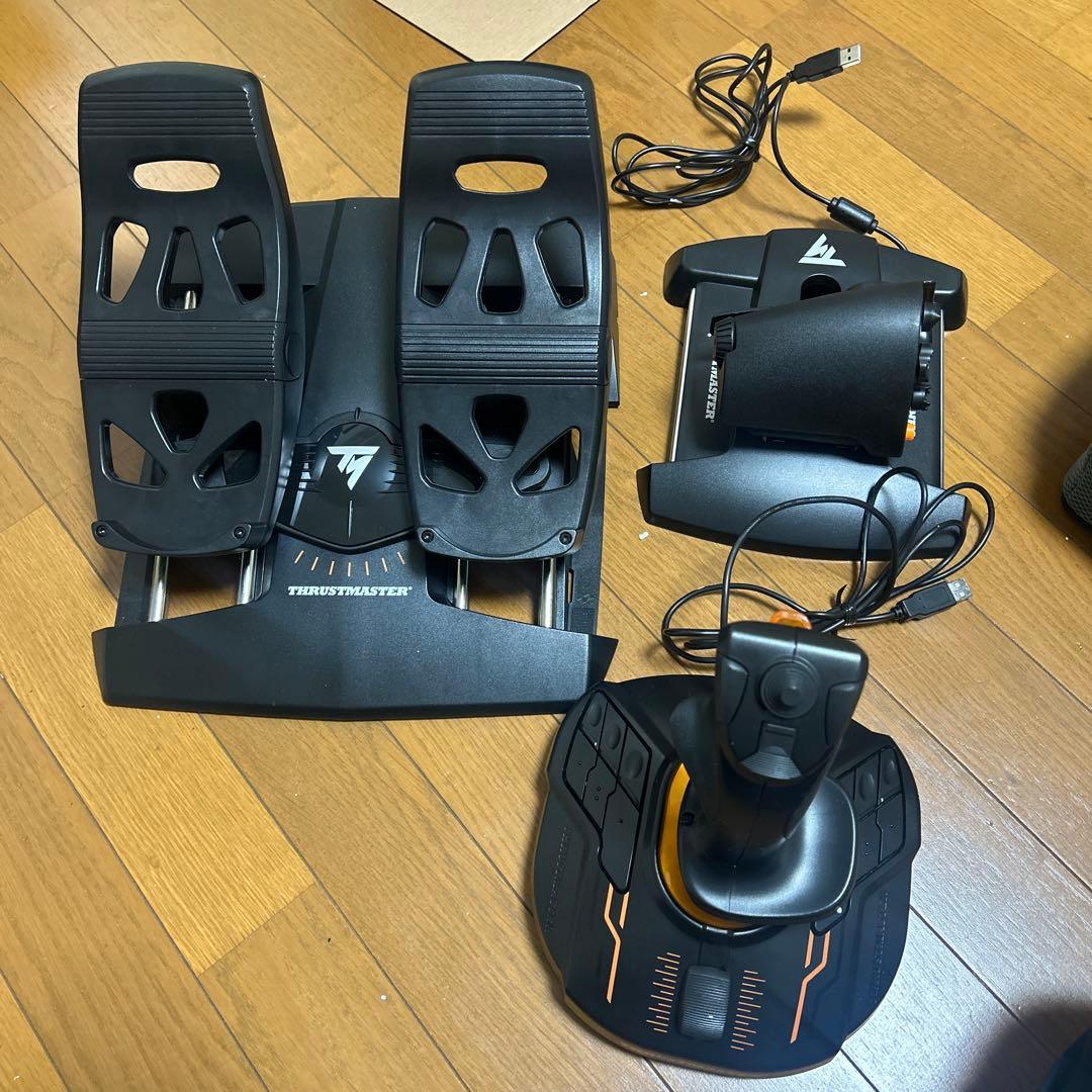 Thrustmasterスラストマスター フライトスティック T.16000M
