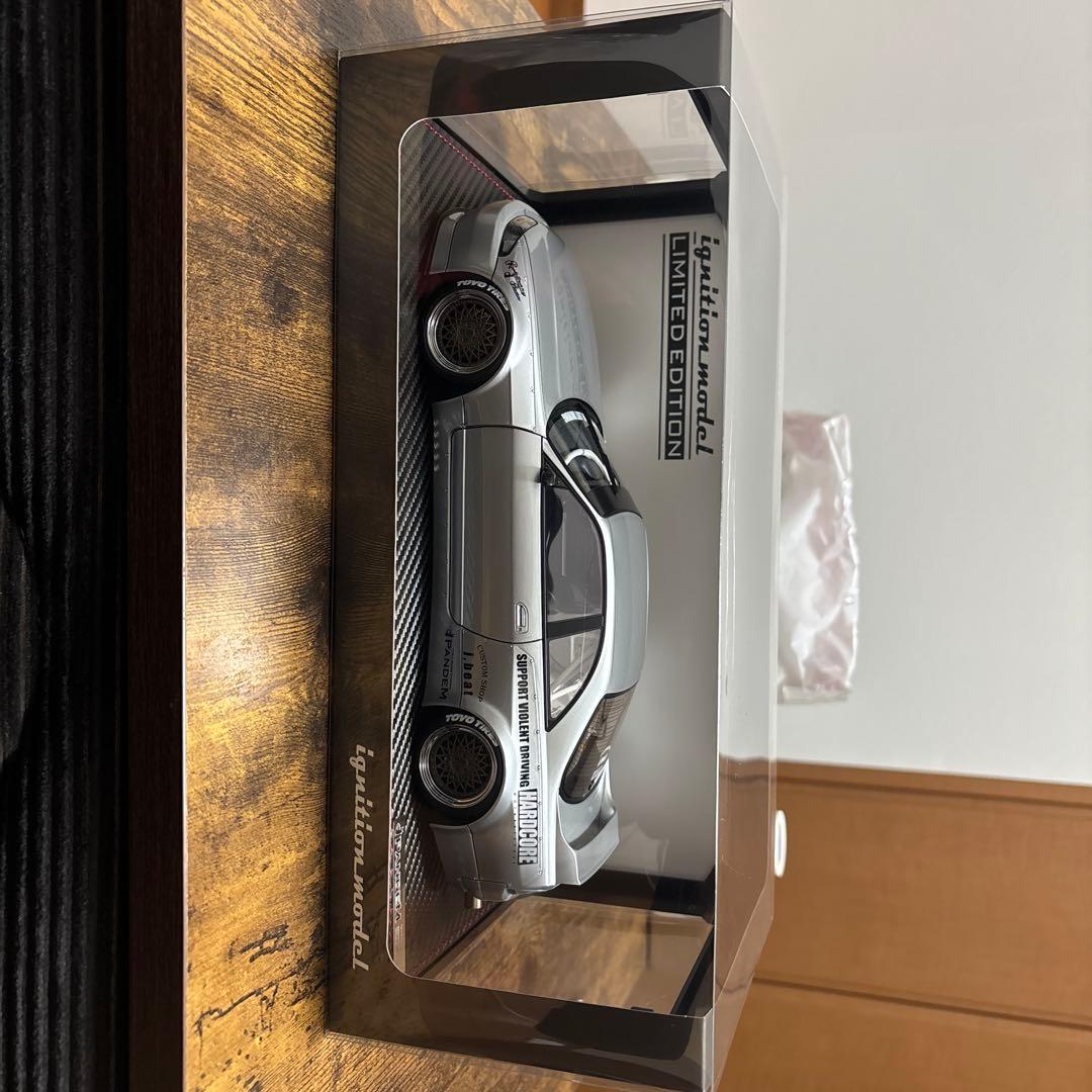 イグニッションモデル　1/18パンデム　GTR R33 シルバー