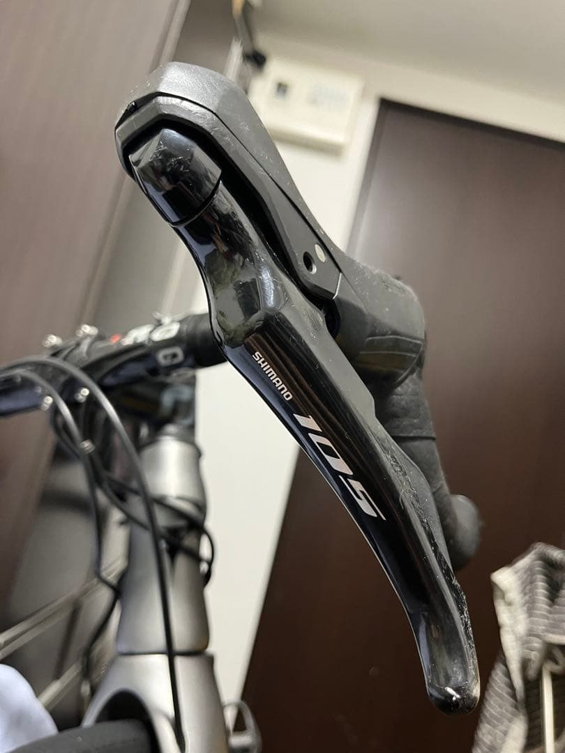 【必読】PINARELLO PARIS ロードバイク グレー　105