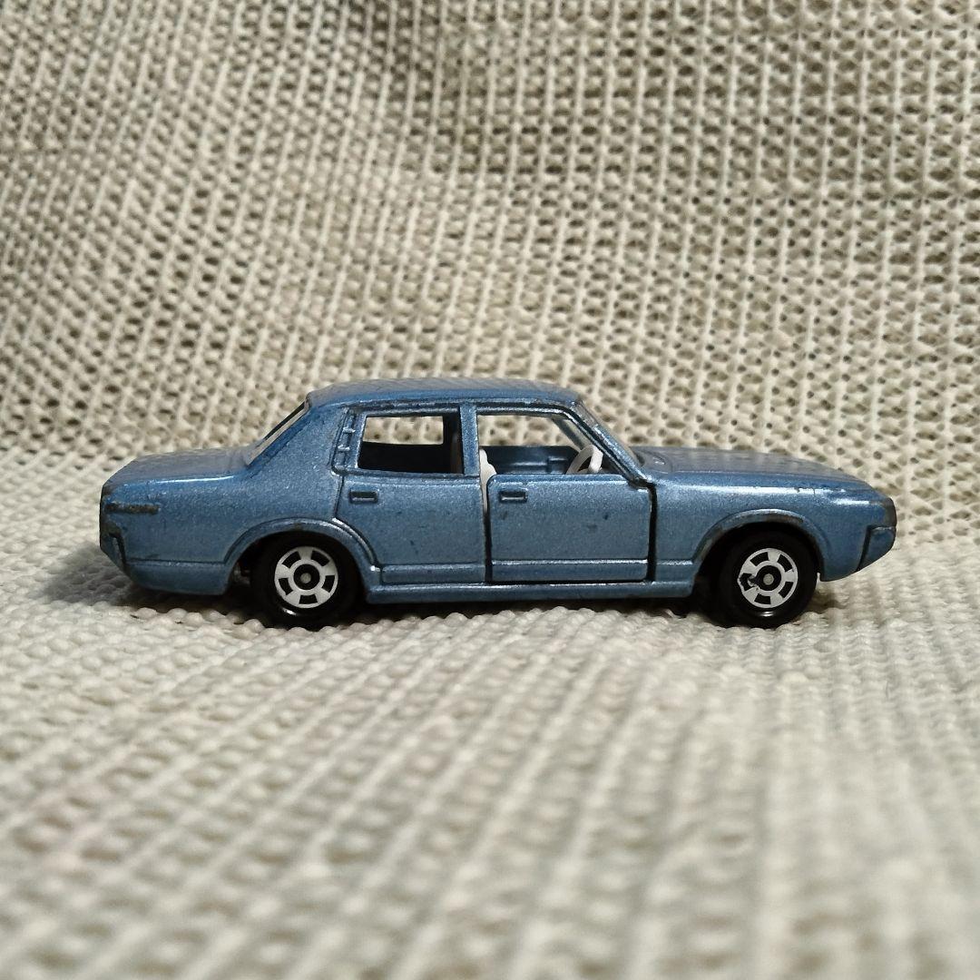 ★商談中★　5682 トミカ トヨタニュークラウン 1/65 塗装剥げあり