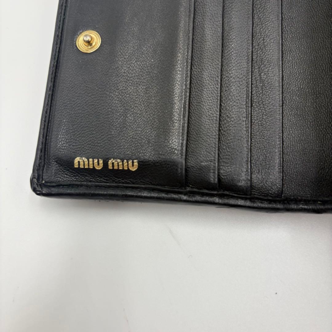 【良品✨】miu miu ミュウミュウ　コンパクトウォレット　ビジュー　革　黒