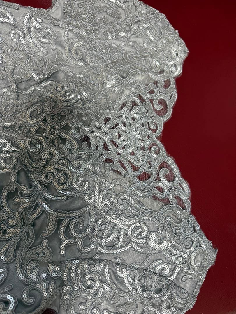 TADASHI SHOJIシルバー刺繍ドレス 美品