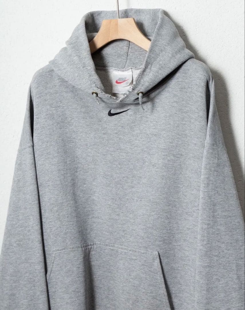 バ*ン様 Made In USA NIKE swoosh hoodie ISSU