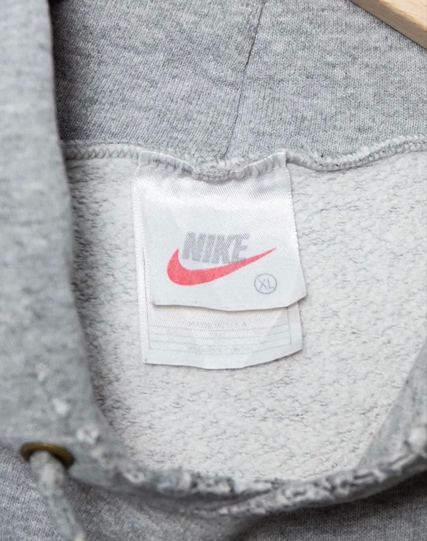 バ*ン様 Made In USA NIKE swoosh hoodie ISSU
