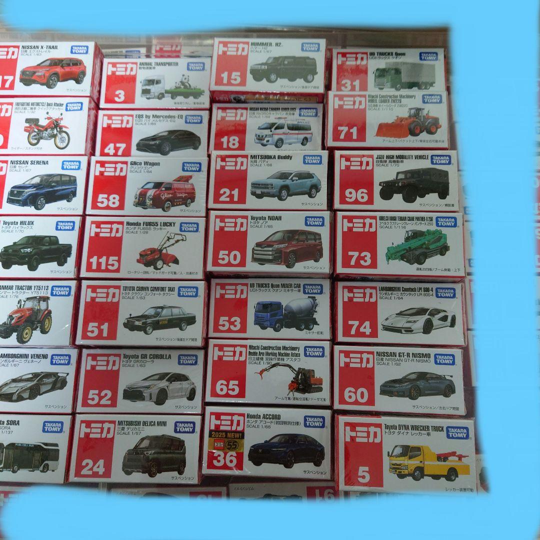 新品　トミカ　まとめ売り　42台