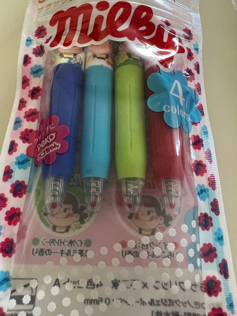 サラサ　不二家　コラボ 限定ボールペン8本セット