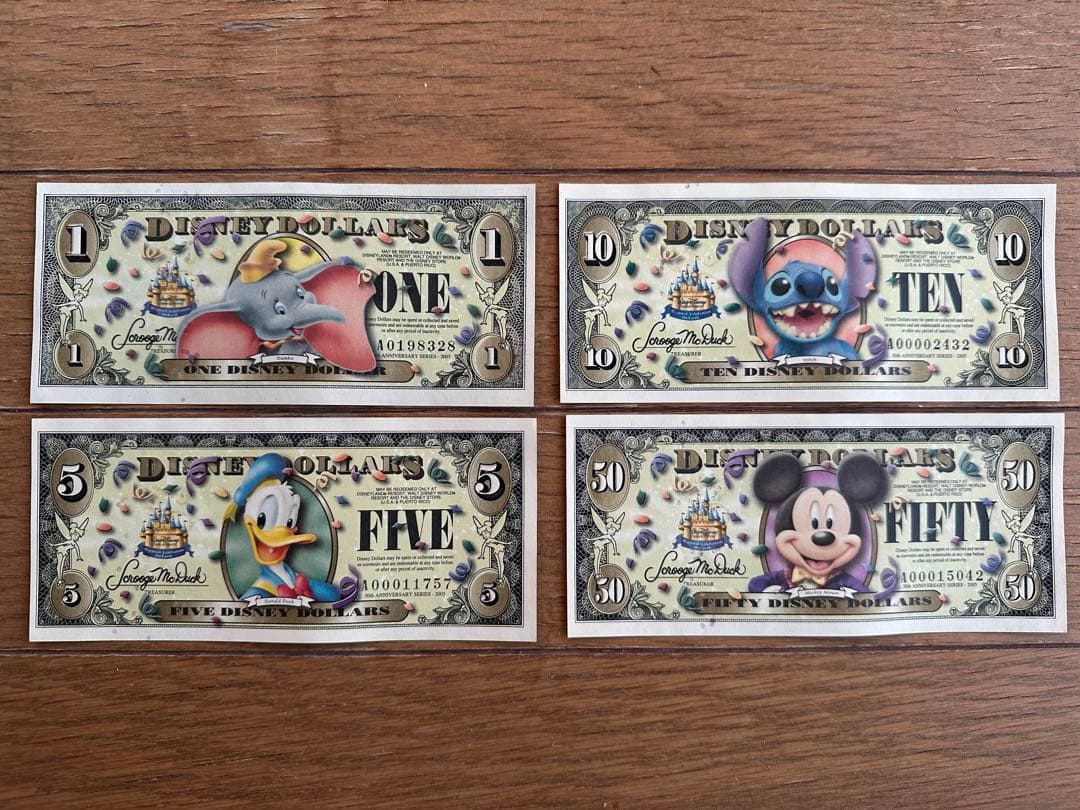 ディズニーダラー　カリフォルニア50周年記念紙幣4枚セット　5ドル札×2枚