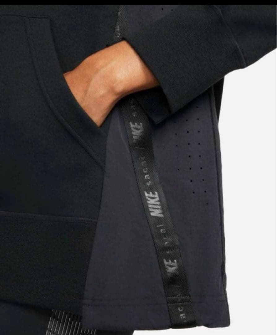 ゆーぴー　NIKE ナイキ × Sacai プルオーバー パーカー