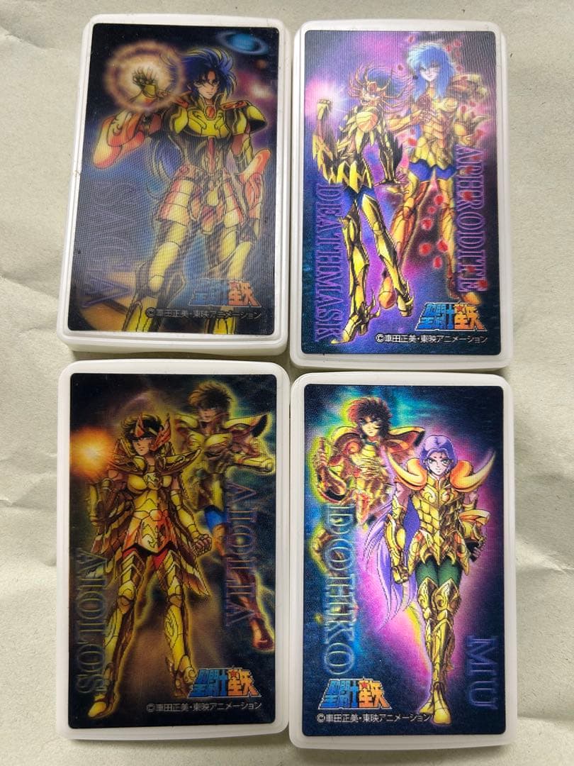 激レア！聖闘士星矢　タブレットケース　4個　サガ　ムウ　アイオロス