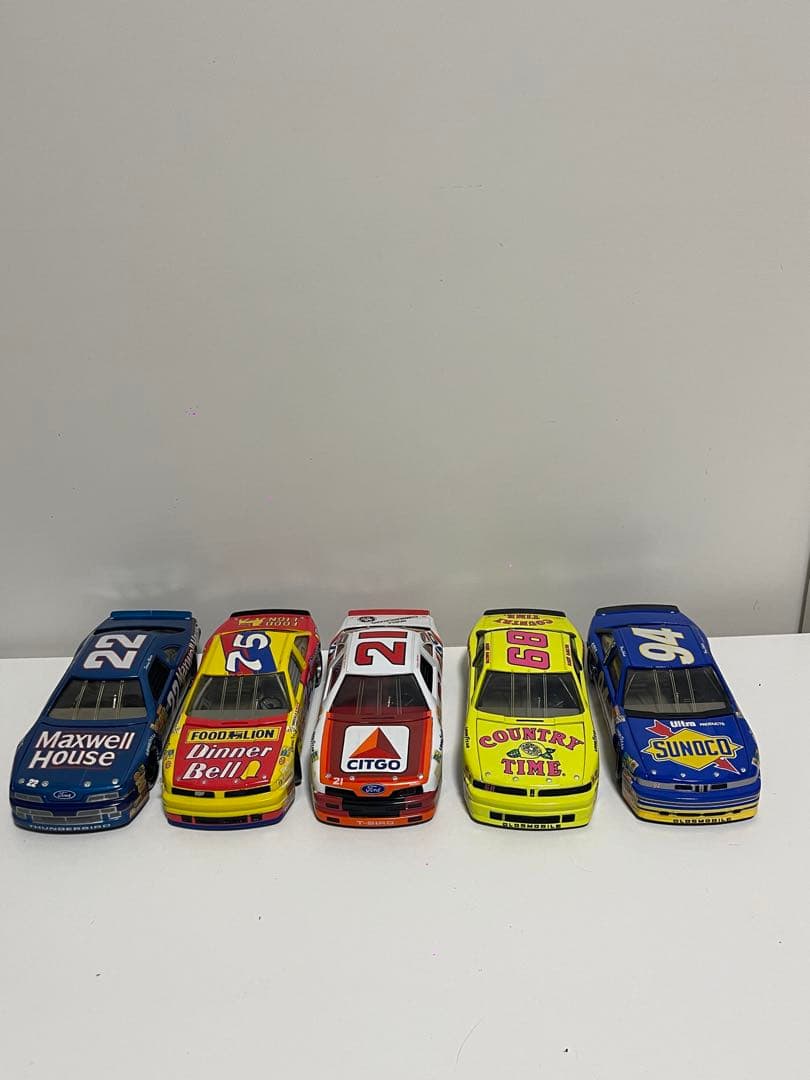 1/24 MONOGRAM　quartzo　サンダーバード　オールドモビル