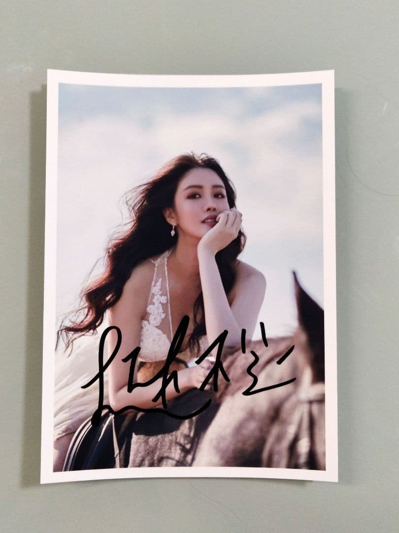 レネ・ライ直筆サイン入り2Lサイズ写真…Lene Lai