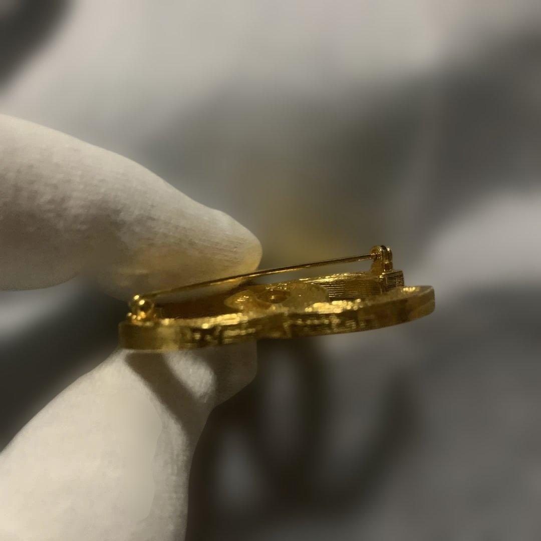 【未使用保管品】CHANEL ゴールド CCロゴ ブローチ　ラインストーン