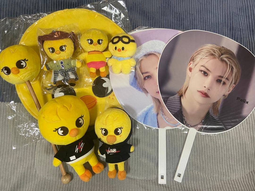 Felix フィリックス ポガリ ぬいぐるみ うちわ 肩たたき棒 skzoo