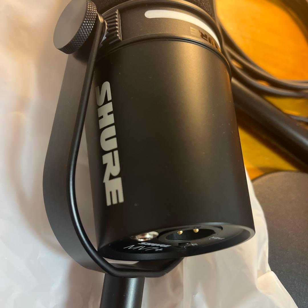 【ほぼ未使用】SHURE MV7+ USB/XLR両対応 配信向け