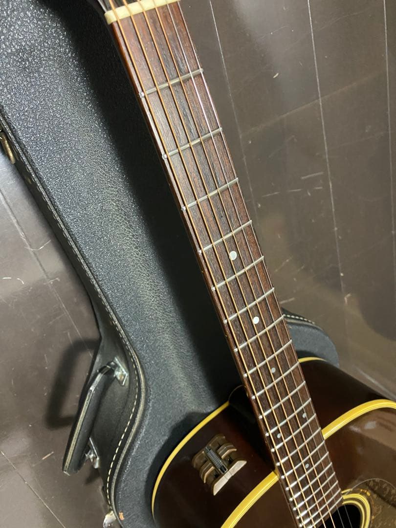アコースティックギター　takamine