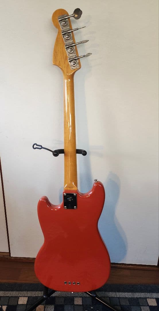 Fender Mustang Bass レッド 美品。