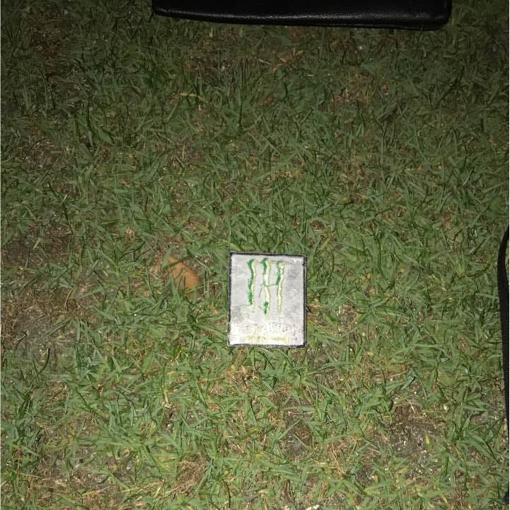 モンスターステッカー