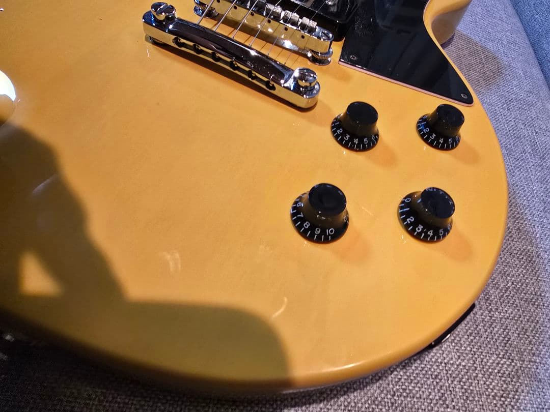 Epiphone custom shop レスポールスペシャル イエロー