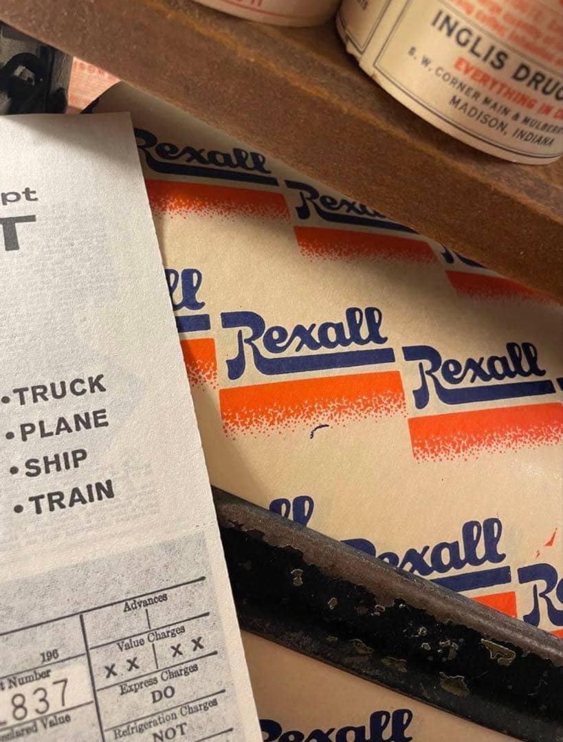 海外　ファーマシー　ラッピングペーパー　包み紙 約1m50 専用