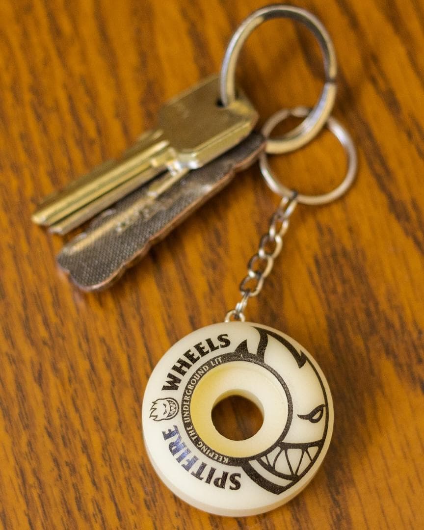 完売品 Spitfire Wheels Key Chain Classic ⑤