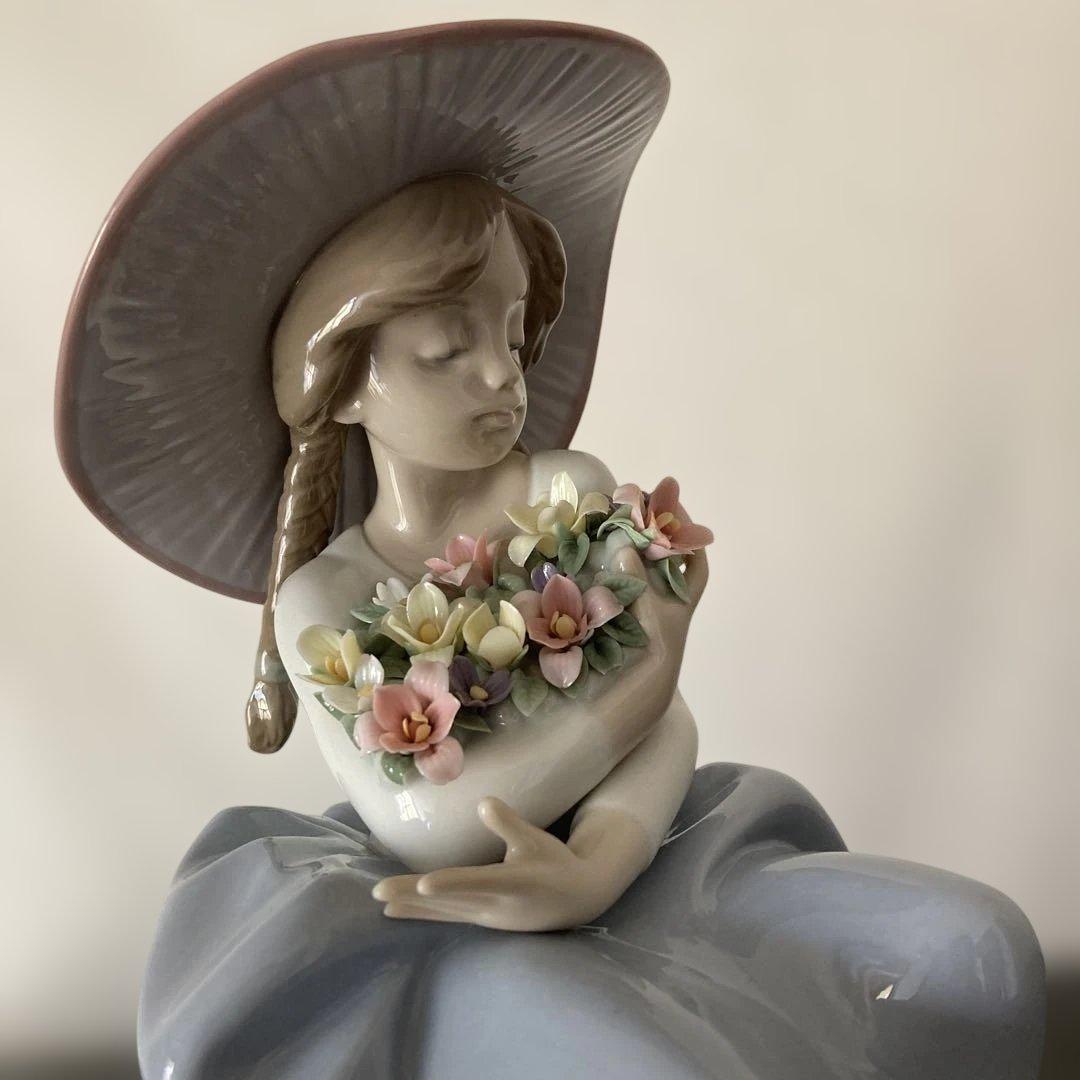 リヤドロ　LLADRO 花の香りにつつまれて　置物　オブジェ　磁器