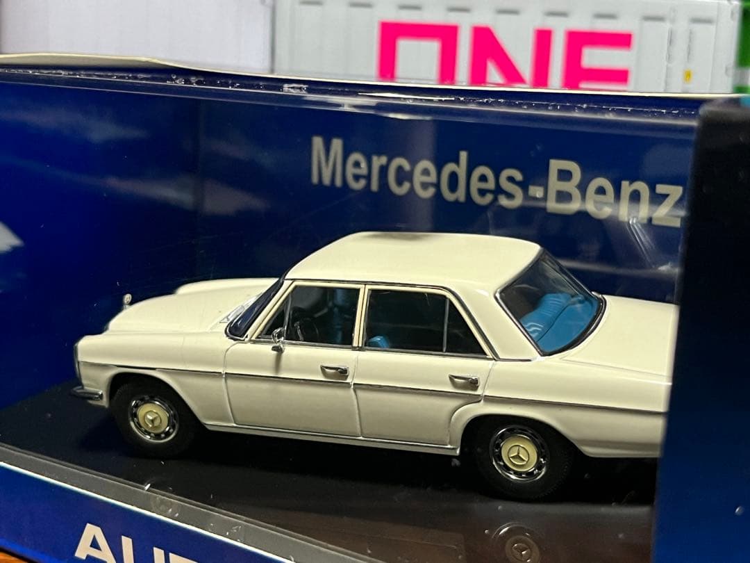 AUTO art MERCEDS BENZ /8 220D メルセデス ベンツ