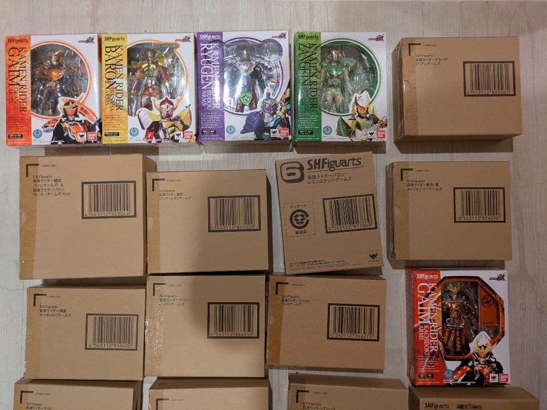 SHFiguarts 仮面ライダー フィギュア 150体武器エフェクト６種　新品