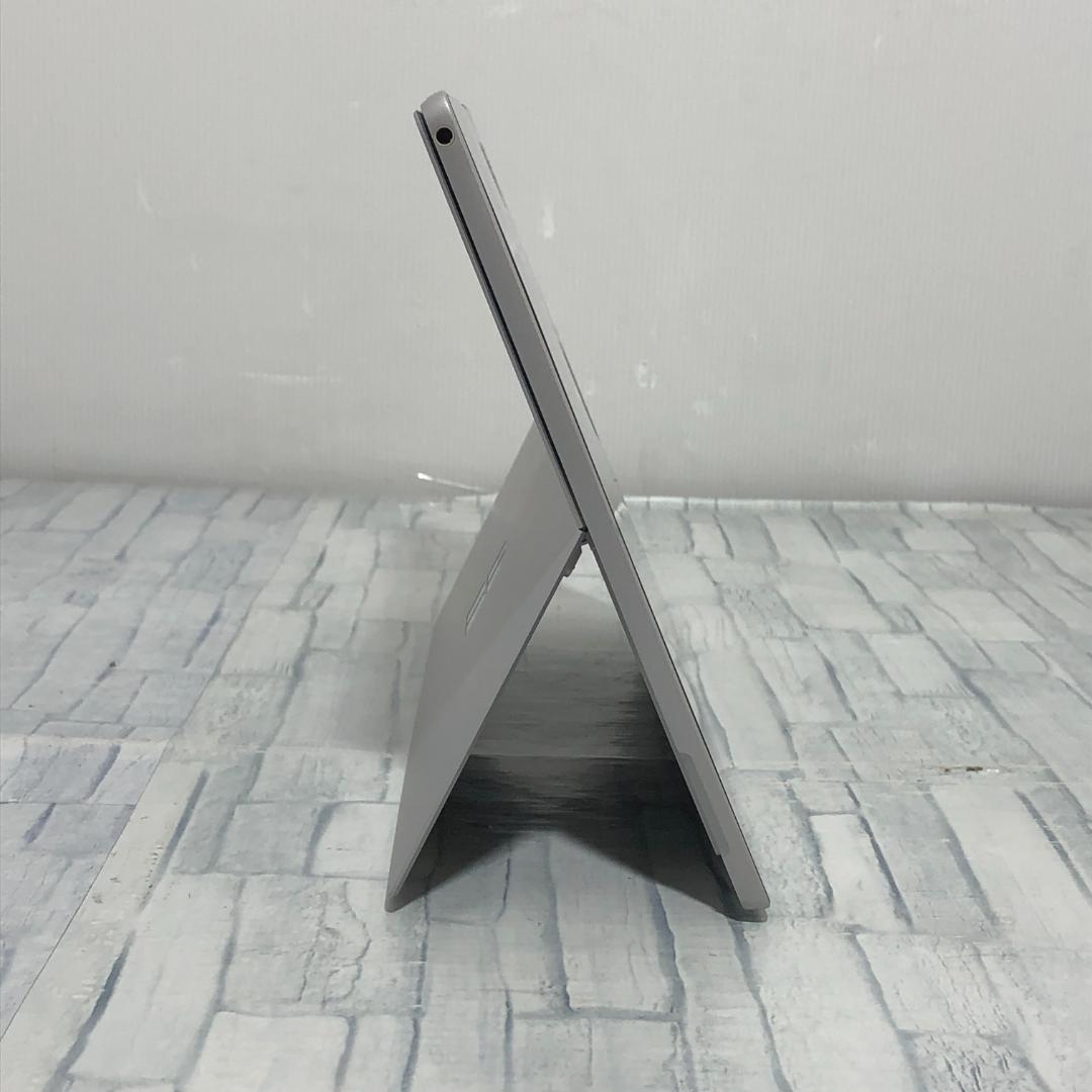 Surface Pro5 本体＋ACアダプタ付き