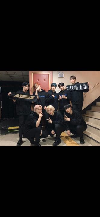 ATEEZ ソウルコン　フーディー